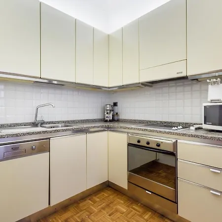 Montebello Place By Mmega Apartament